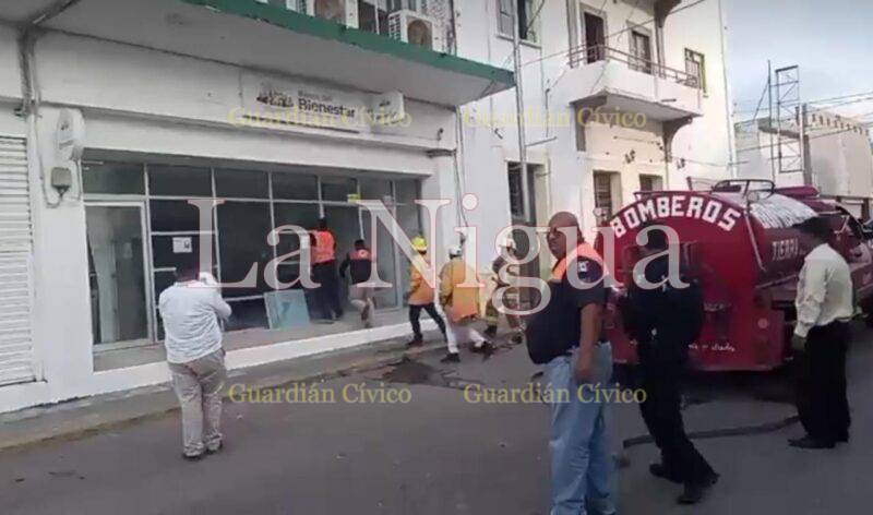 Alarma de incendio en Banco de Bienestar
