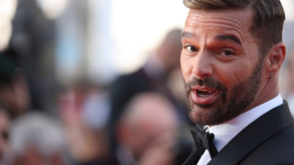 Ricky Martin asegura que las alegaciones de violencia doméstica son “falsas”