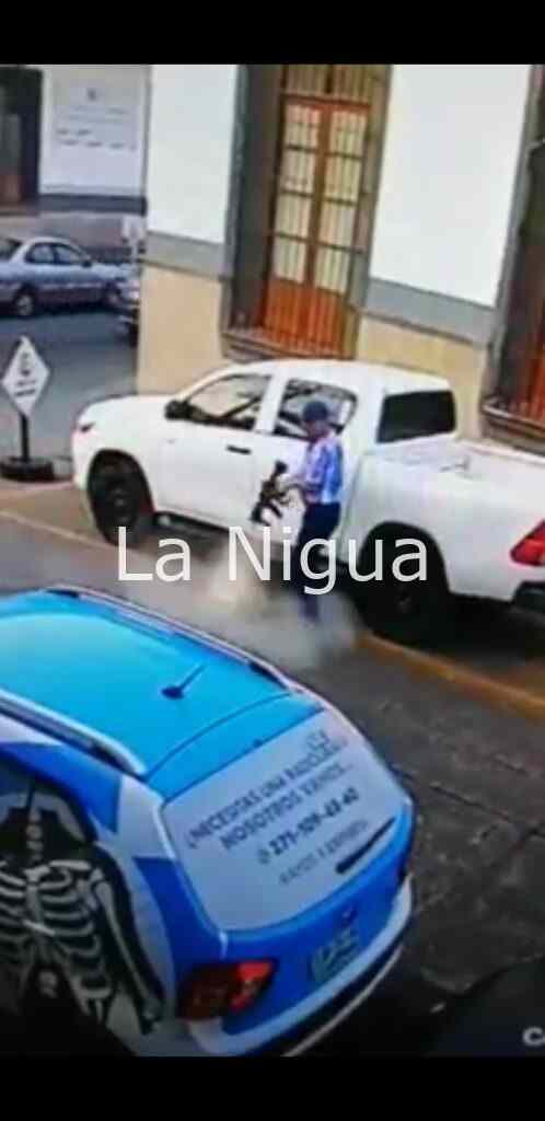 Se le acciona su arma a un ministerial.