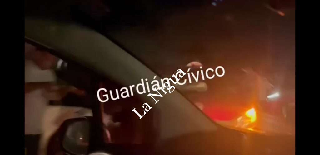 Reportan a Guardián Cívico choque de taxi vs camioneta entronque Potrero