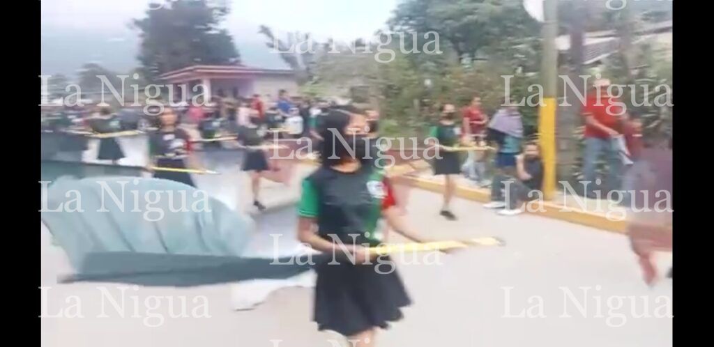 GRAN DESFILE DE INICIO DE FERIA LA SIDRA 2023