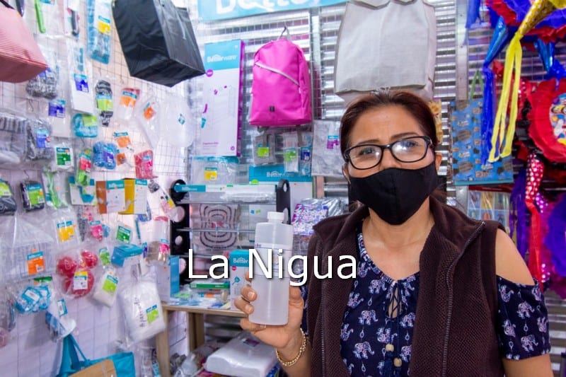 Sanitiza Ayuntamiento de Córdoba zona comercial y Mercado Revolución