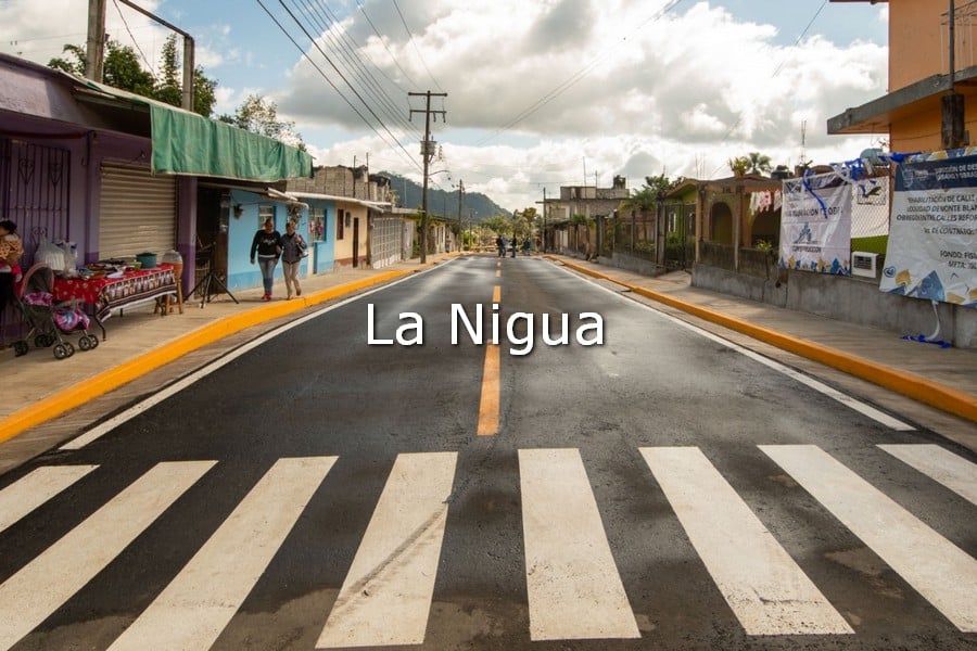 Entregan obra de pavimentación en la Avenida Álvaro Obregón de Monte Blanco