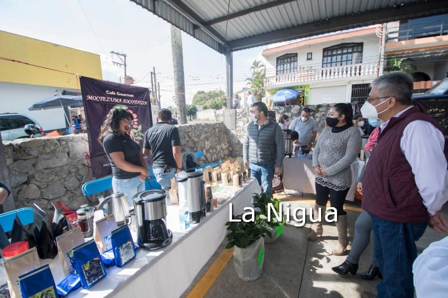Instalan expo “Consumo Solidario” en Fortín con productores de café y pan artesanal
