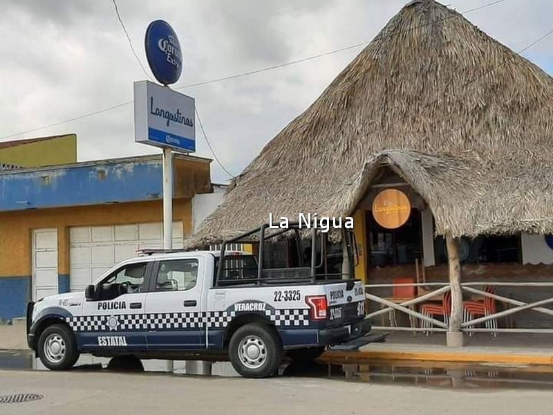 Rafaguean el restaurante de mariscos Langostinos en Coatzacoalcos