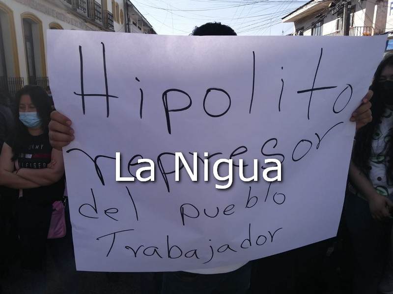 Se manifiestan comerciantes en Xalapa; piden mejoras para la Plaza Clavijero