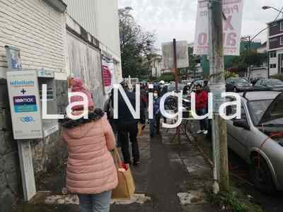 Comienza la vacunación para docentes en Xalapa