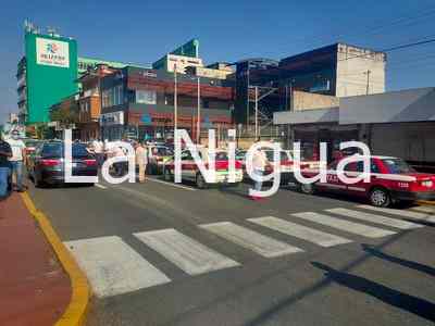 Diez debe cumplir la ley señalan taxistas.