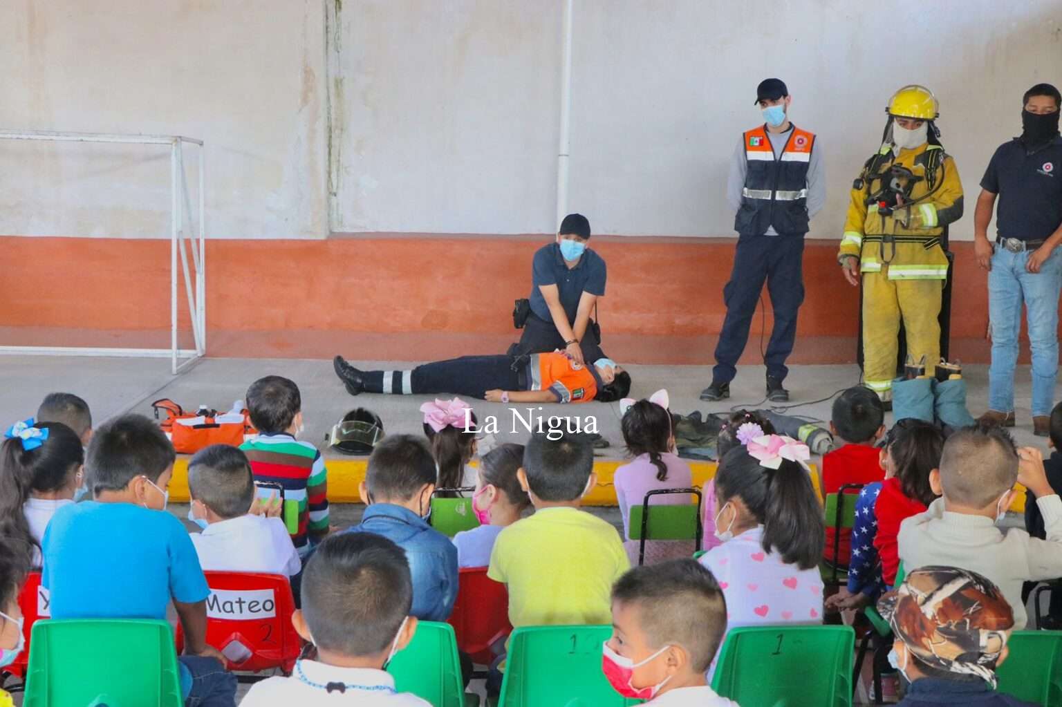PROTECCIÓN CIVIL  DE IXTACZOQUITLÁN, LLEVÓ A CABO UN CURSO DE “PREVENCIÓN Y REACCIÓN EN CASO DE SITUACIONES DIVERSAS”.