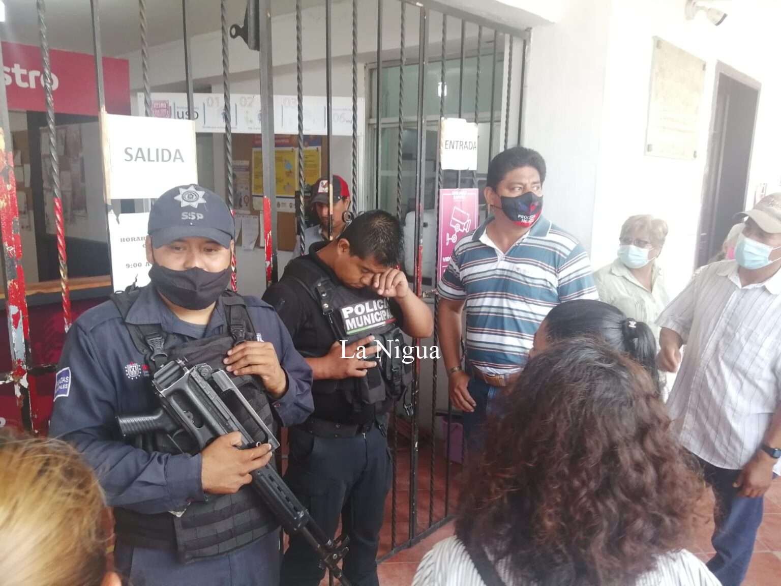 Se manifiestan de nuevo vecinos de la localidad de Dos Ríos