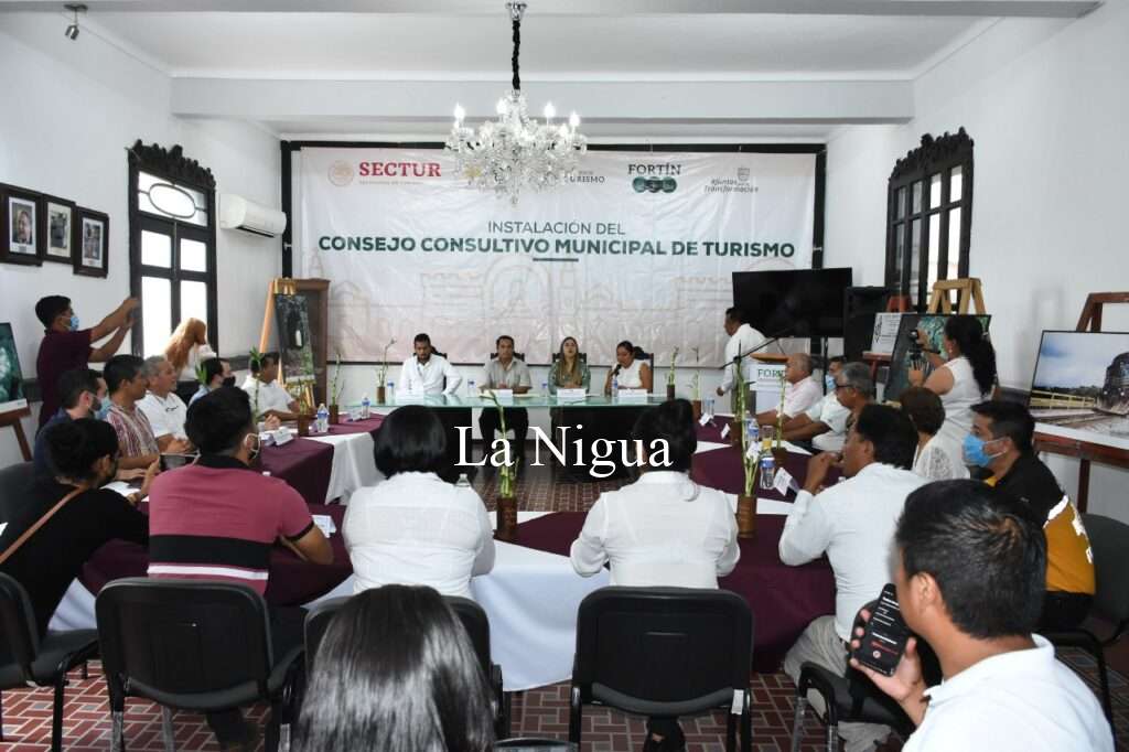 Toma protesta Consejo Consultivo de Turismo
