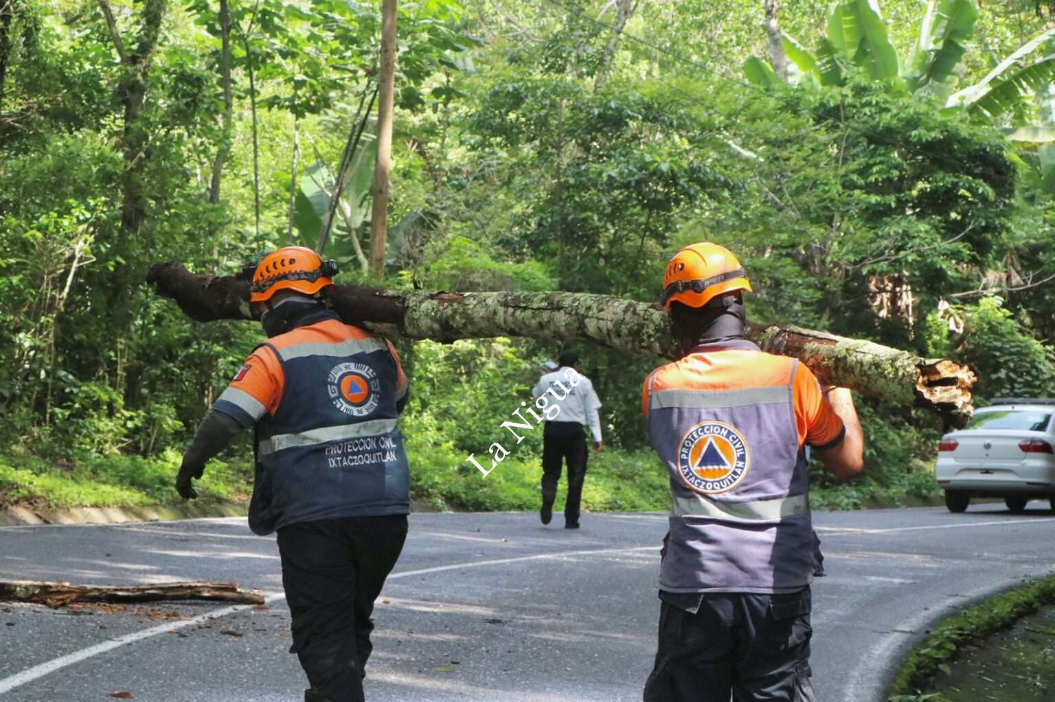 LA CIRCULACIÓN EN LA CUMBRE DE TUXPANGO SE ENCUENTRA ABIERTA