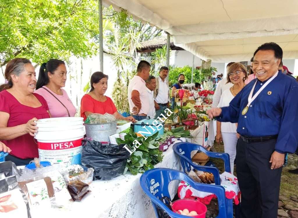 Disfrutan cordobeses el Primer Festival de la Flor de Izote con gran participación