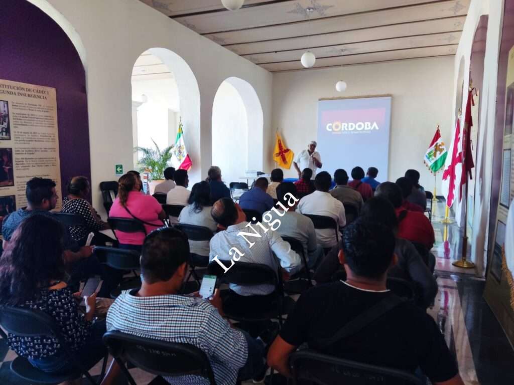 Refuerza Ayuntamiento trabajo con Agentes Municipales en beneficio de la zona serrana