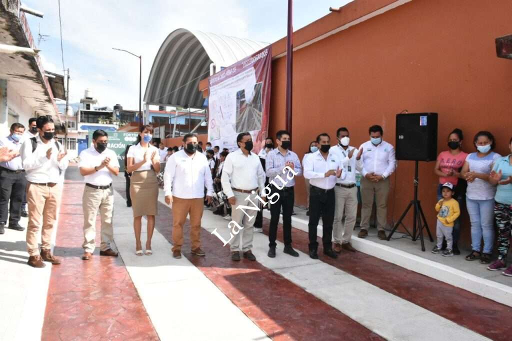Cumple alcalde Gerardo Rosales Victoria con una obra más en la colonia San José