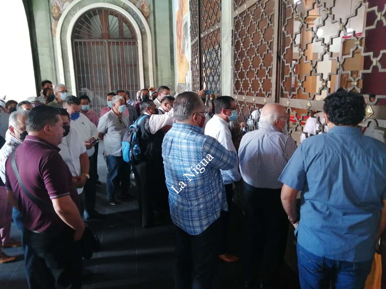 Transportistas solicitan aumento del 50 por ciento a tarifas