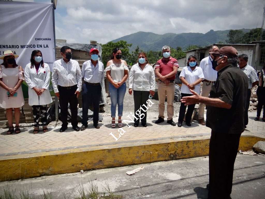 DAN BANDERAZO A  DISPENSARIO MÉDICO EN NERIA