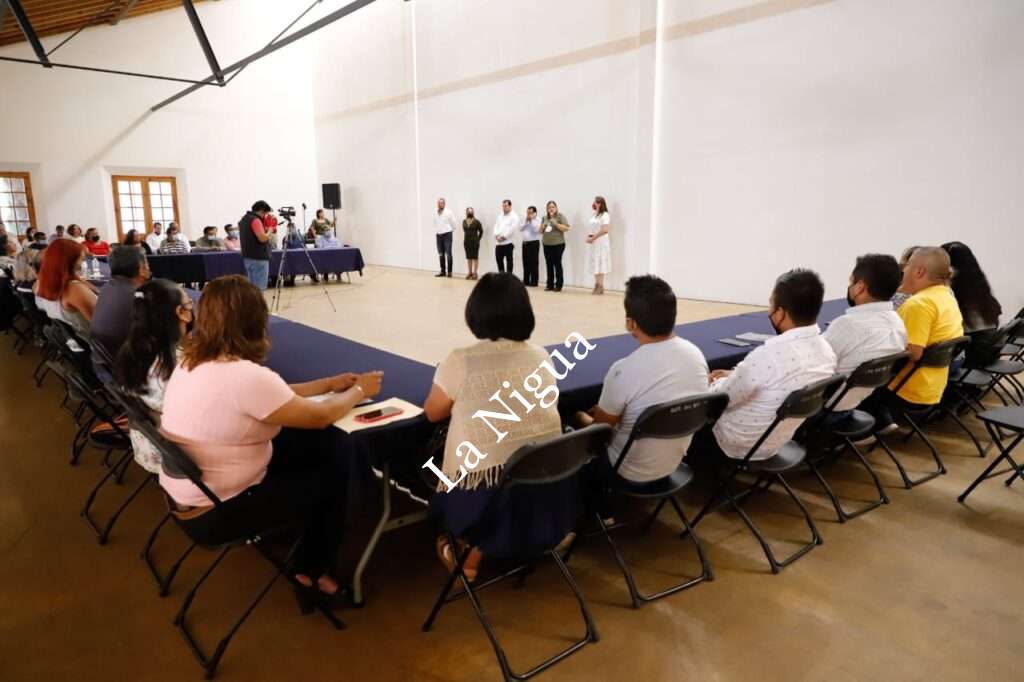 Instala Presidente Juan Martínez mesa de trabajo con Agentes Municipales