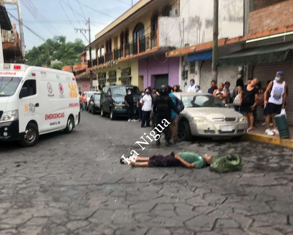 Identifican a fallecido en el céntrica calle de Papantla