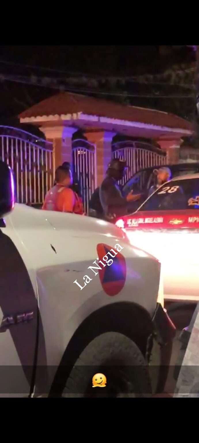 Taxi atropella a niño enfrente del parque hundido