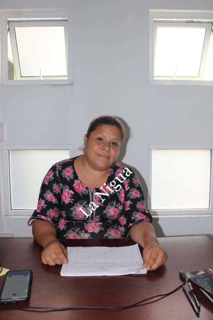 Asiste Ayuntamiento de Atoyac a estudiantes postulantes a becas estatales