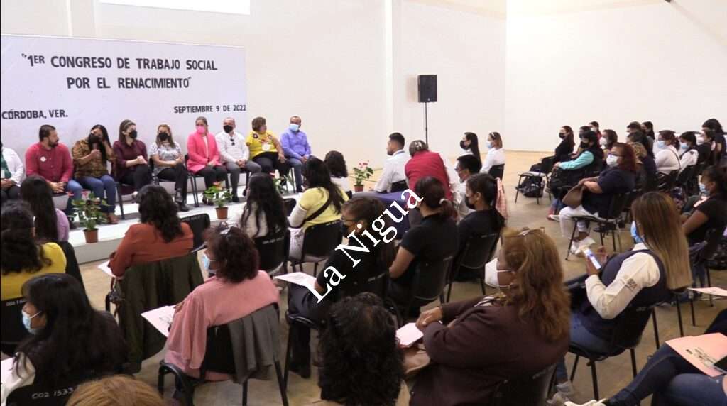 Reconocen autoridades municipales labor de trabajadores sociales con Congreso “Por el Renacimiento de Córdoba”