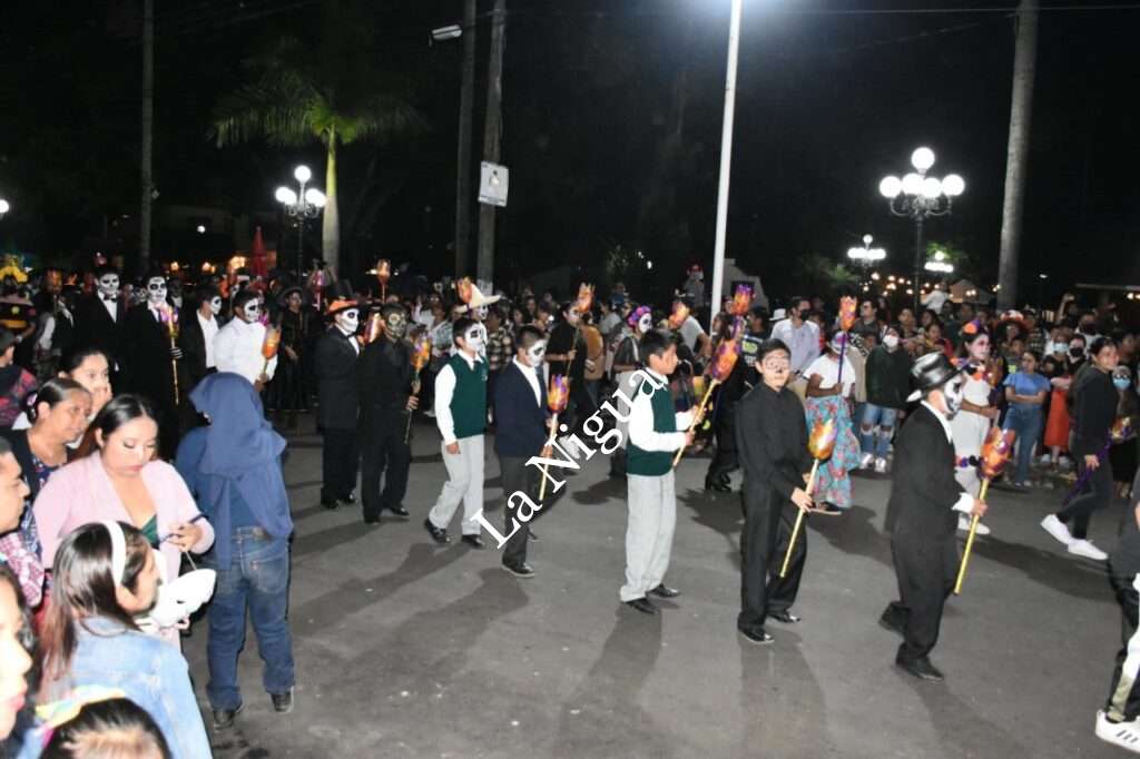 Concluyen festividades “Honrando nuestras tradiciones” con presentación de Xantolo