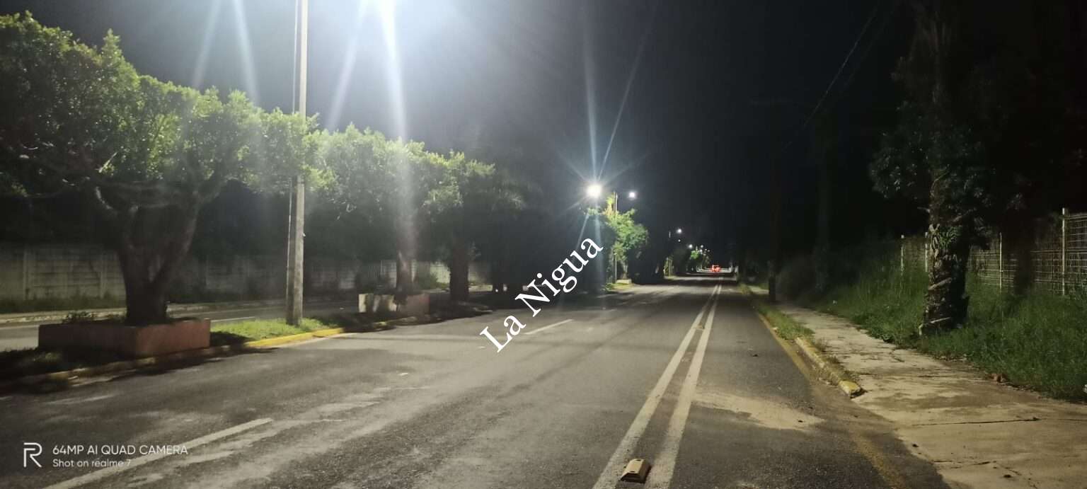 Roban cable y dejan a oscuras boulevard de Las Choapas