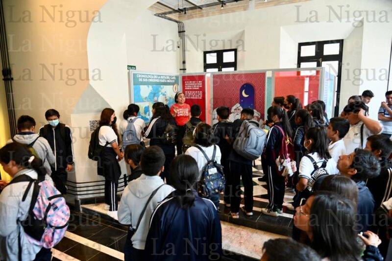 Alumnos de la Telesecundaria Lázaro Cárdenas realizan recorrido turístico en Córdoba