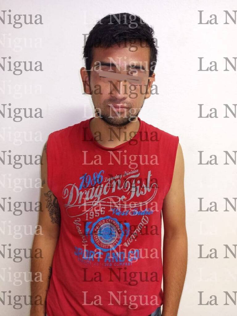 Detienen preventivos municipales a un peligroso asaltante de OXXOS en Papantla