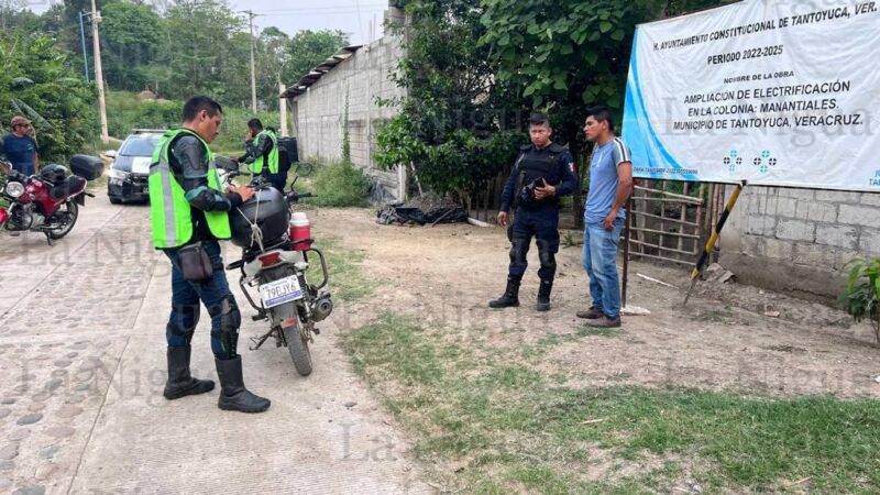 Le echan a la policía a cobradores de Elektra por intimidar a una clienta