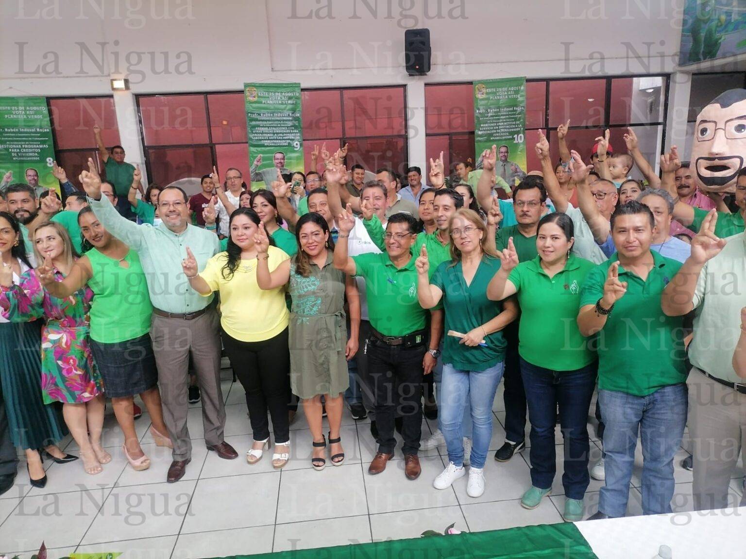 Rubén Indoval Rojas realiza recorrido por el estado como candidato de la planilla Verde a la Secretearía General del SDTEV