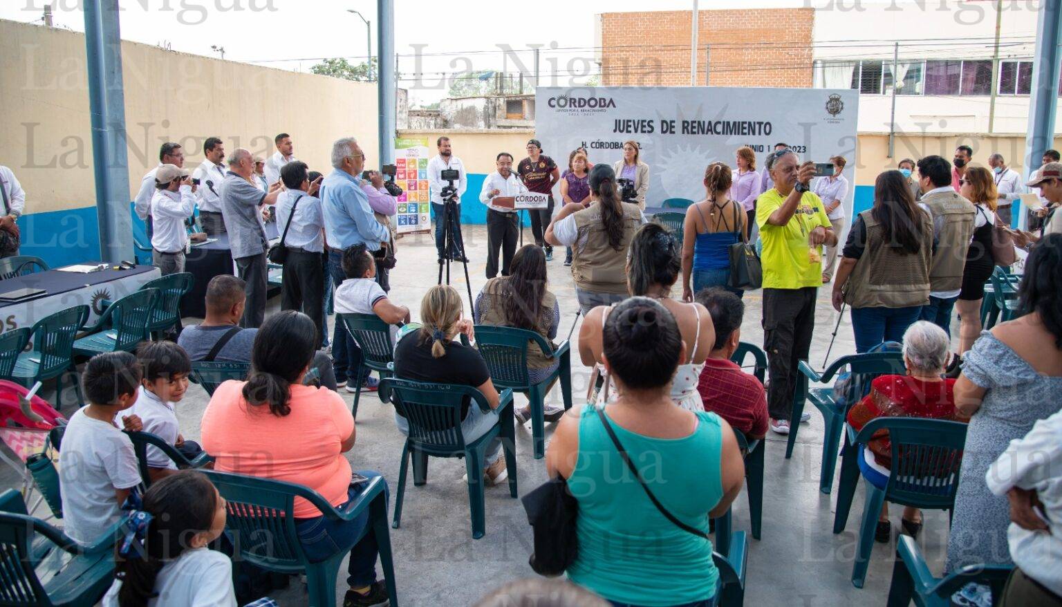 Atiende presidente Juan Martínez a habitantes de Miguel Hidalgo en “Jueves de Renacimiento”