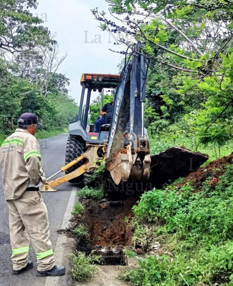Trabaja Hidrosistema de Córdoba en reparación de fuga del sistema “Agua Para Todos”