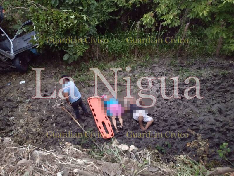 Se salvan de milagro tras sufrir aparatoso accidente