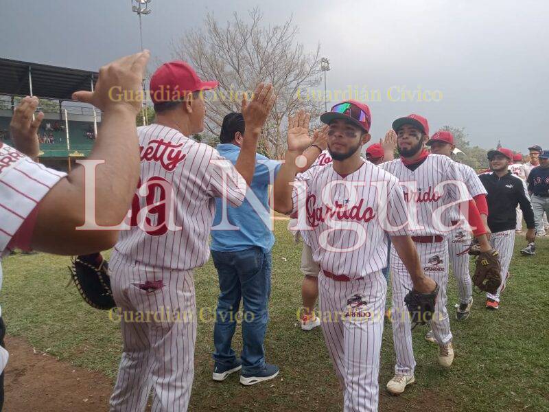 Grupo Garrido por el triunfo ante Azucareros Providencia