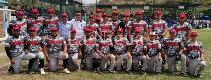 Negros de Yanga mejor que Bravos de Tuxtepec, 10-8