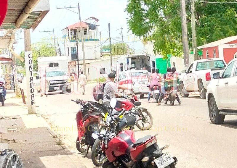 Trabajador de Pemex es atacado por enjambre de abejas en Francisco Rueda