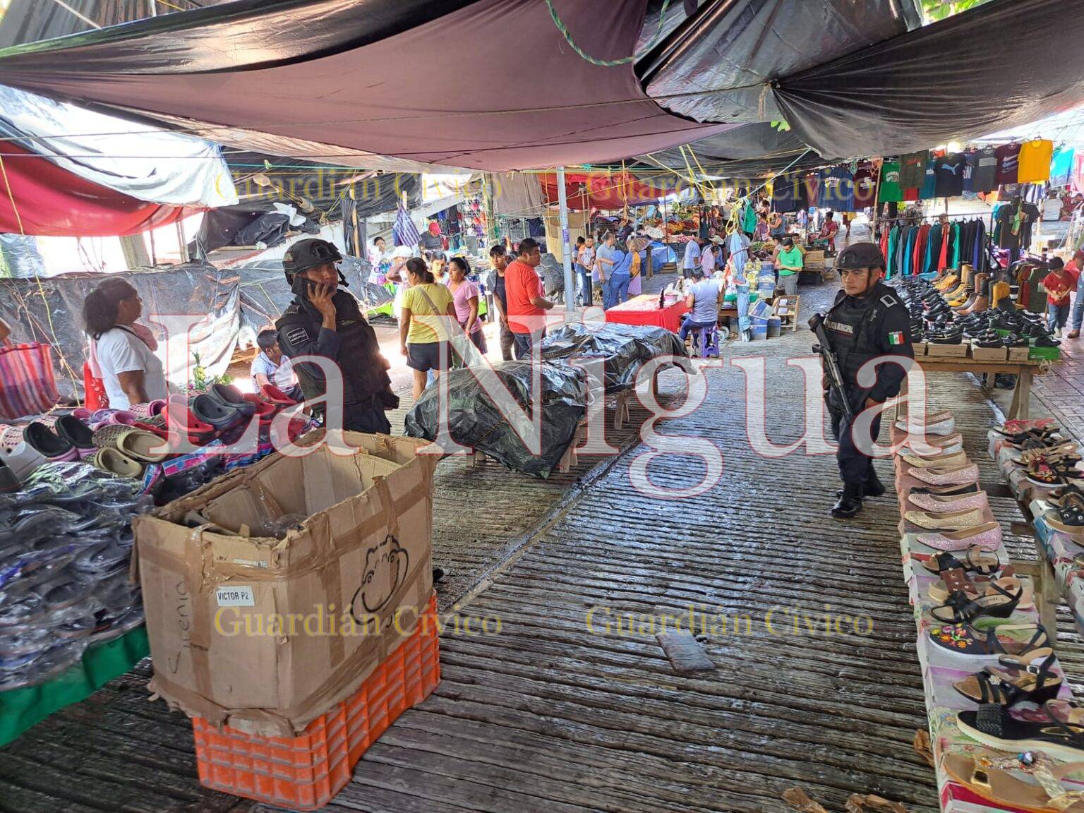 Movilización policíaca por robo en el mercado rodante de Tantoyuca