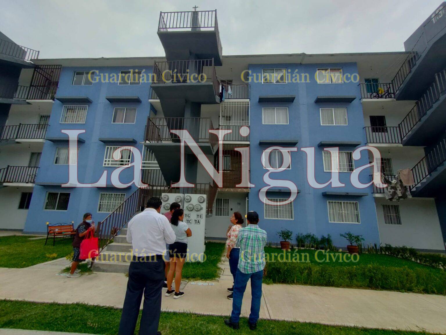 Encuentran a mujer sin vida