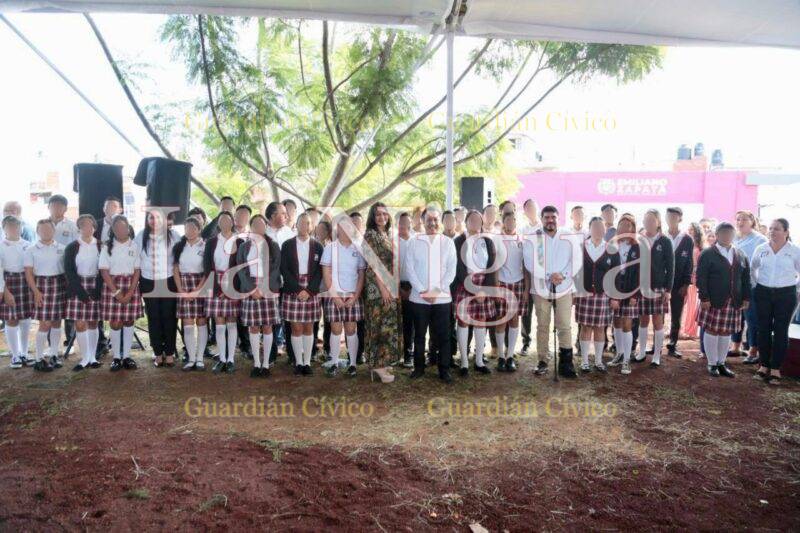 Zenyazen Escobar García destaca avance de Veracruz en impulso a la educación durante estos cinco años