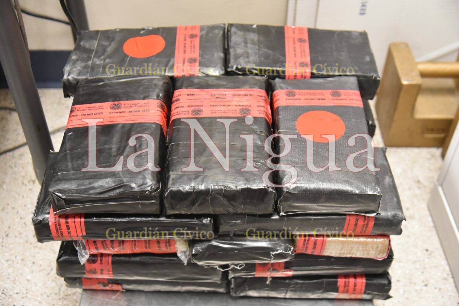 Decomisan más de 900 mil dólares en cocaína en el puente 3