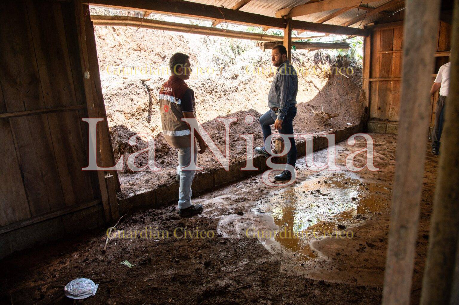 Notifica Protección Civil a 20 familias de la zona serrana consideradas de alto riesgo