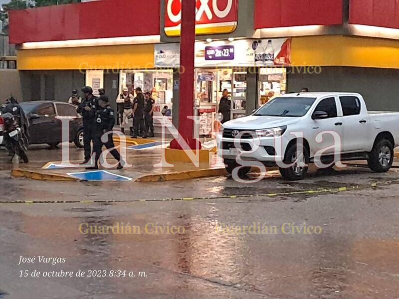Asesin@n a masculino en Minatitlán