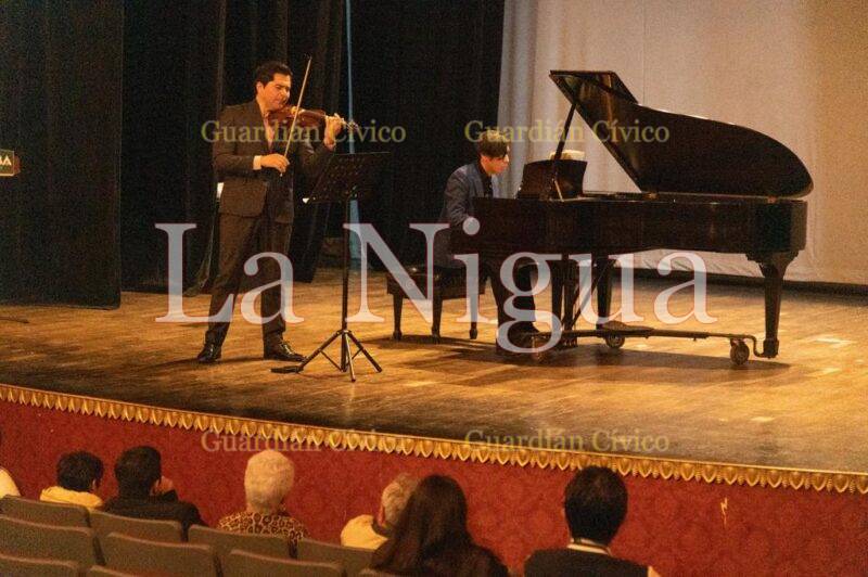Cautiva a cordobeses “Recital de Violín y Piano”