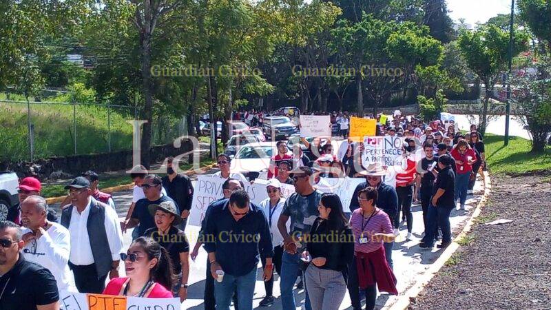 Marchan empleados del Poder Judicial de la Federación por desaparición de Fideicomisos