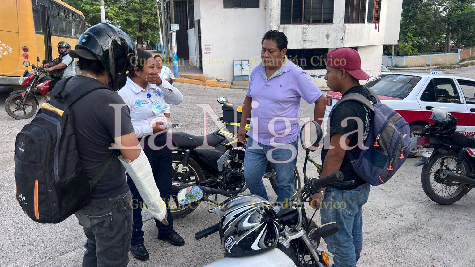 UN LESIONADO EN CHOQUE DE MOTOS
