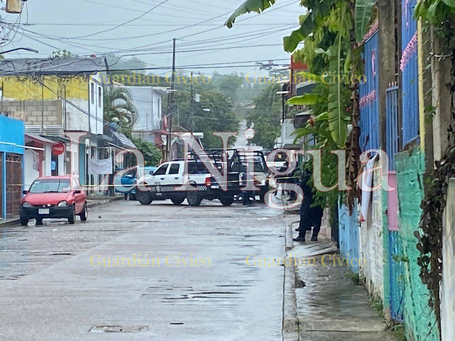 Tras un fuerte operativo policial, reportan varias personas detenidas en Coatzintla