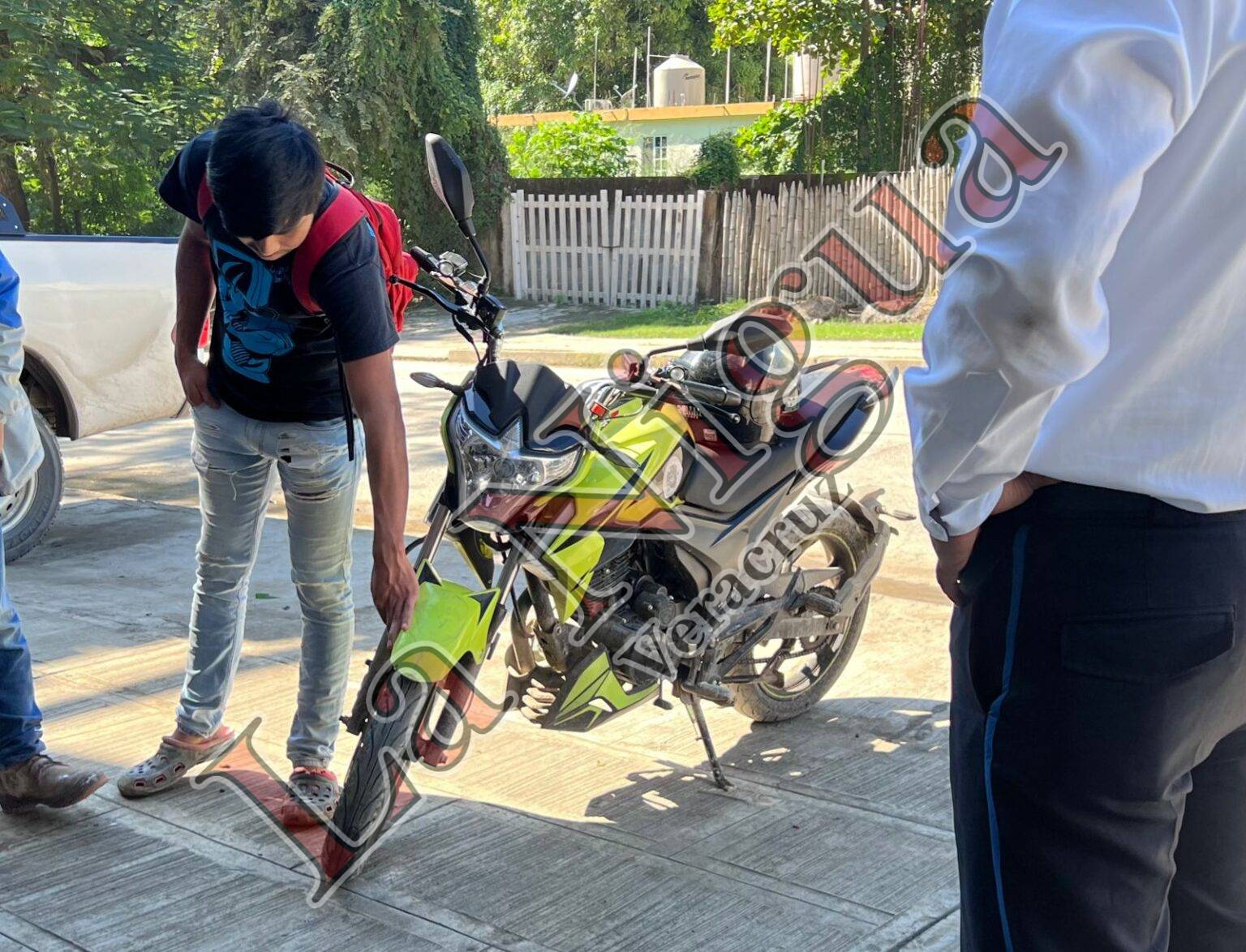 Motociclista provoca percance sobre la 20 de Noviembre