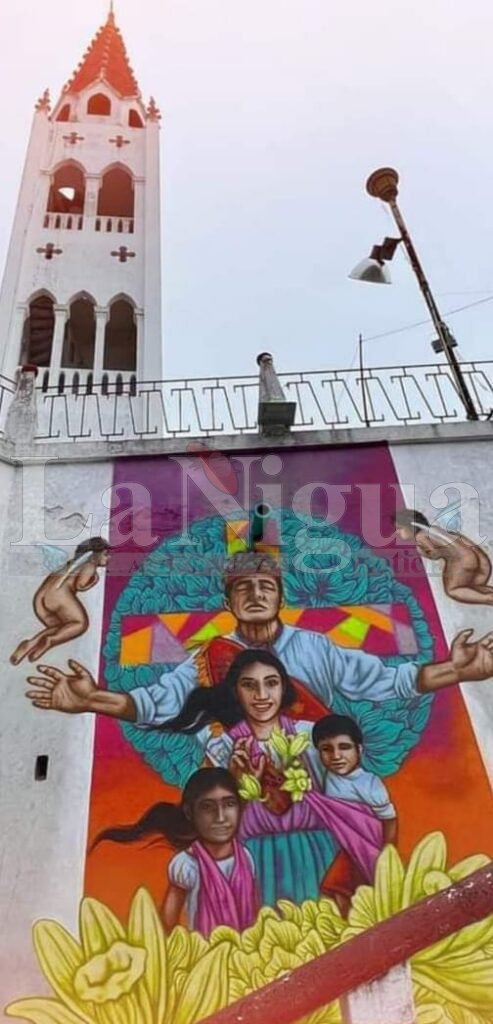 Quitan, sin previo acuerdo; mural en la Parroquia de Cristo Rey
